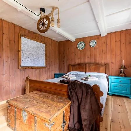 ゲストハウス Dom Pod Mandragora 3*